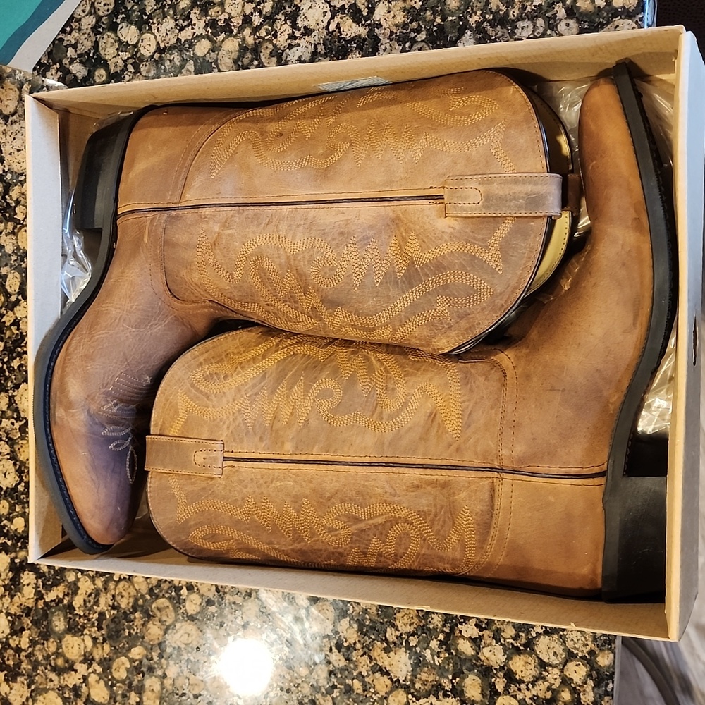 Smoky Mountain Boots Distressed Brown size 12D(Regular Width)